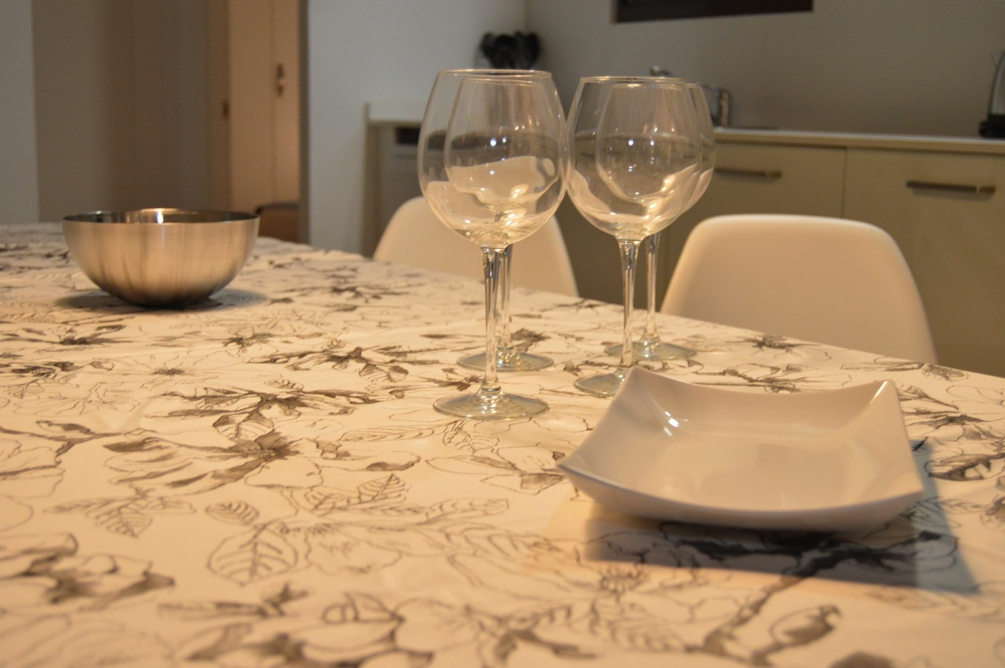 Tarragona Suites Mediona ภายนอก รูปภาพ