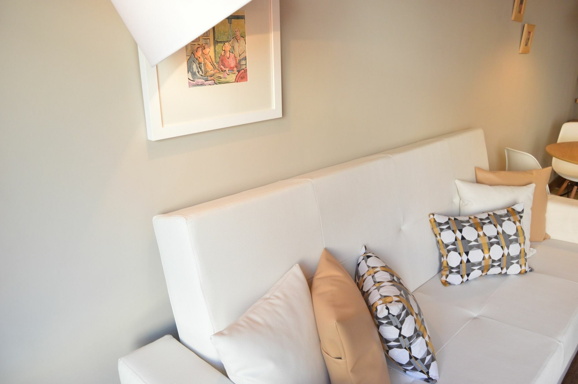 Tarragona Suites Mediona ภายนอก รูปภาพ