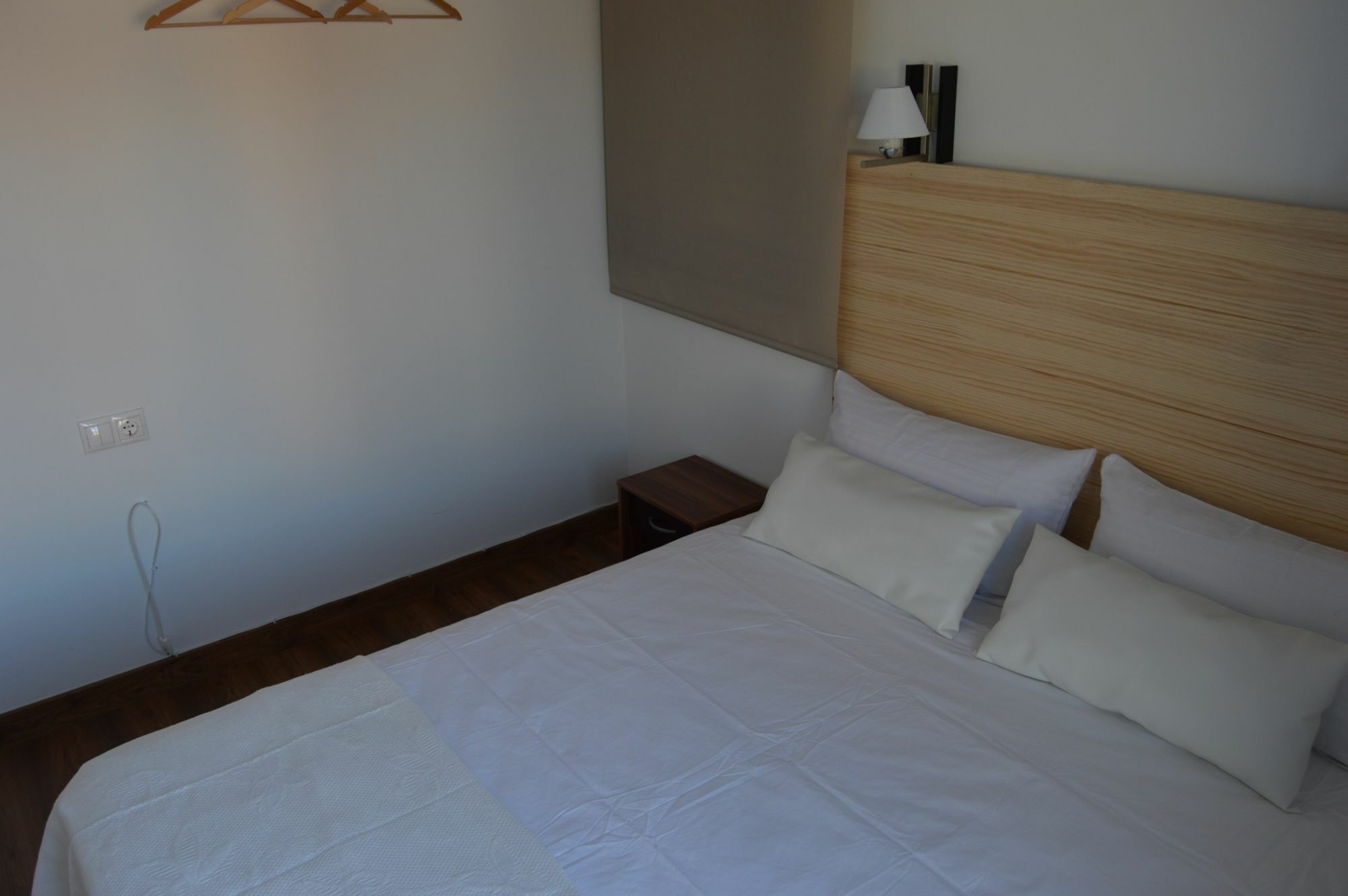 Tarragona Suites Mediona ภายนอก รูปภาพ