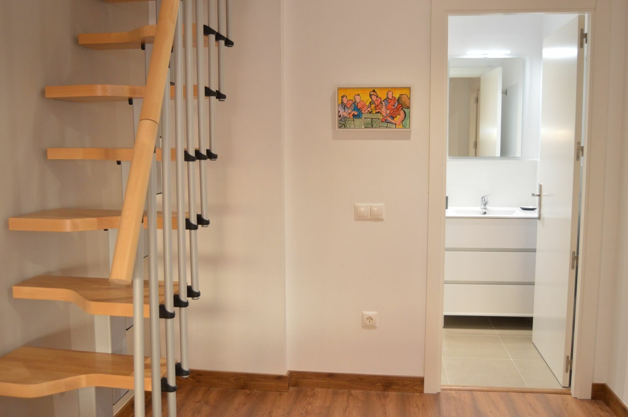 Tarragona Suites Mediona ภายนอก รูปภาพ